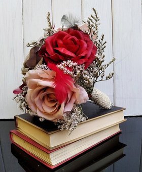 Bukiet róż i suszonych roślin 30 cm