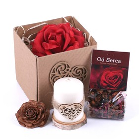 Prezent świeca serce,róża cedrowa, pachnący kwiat, herbata  w ozdobnym pudełku